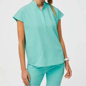 Waer Figs scrub set great summer color!